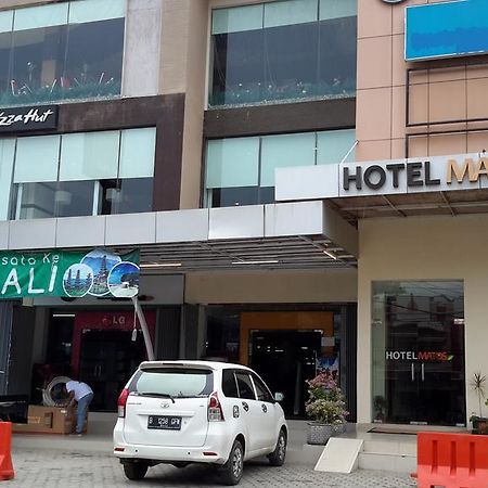 Hotel Matos Jayapura Esterno foto