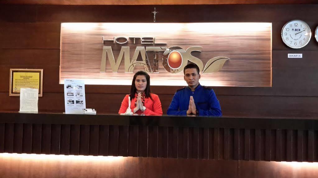 Hotel Matos Jayapura Esterno foto